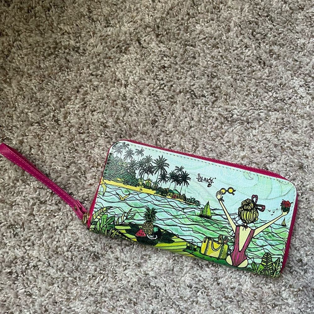 NWOT Corner Zip Wristlet Vacation Themed